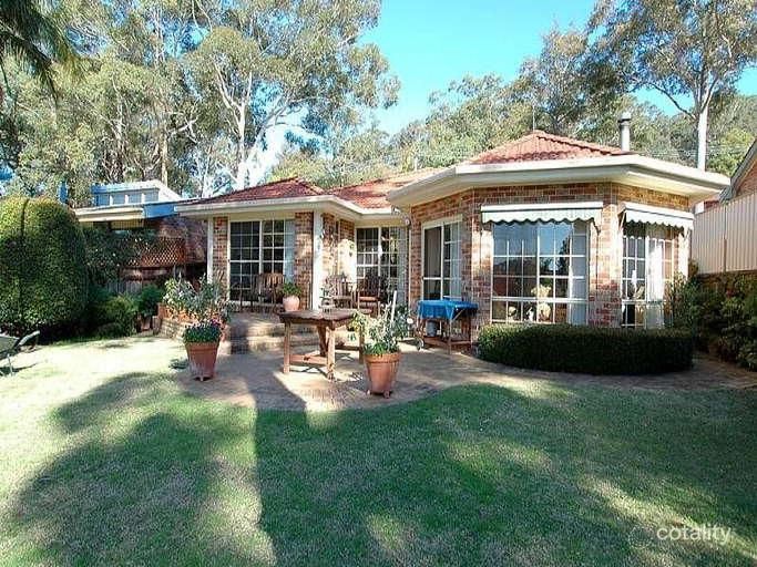 27 Hillcrest Rd, Empire Bay, NSW 2257