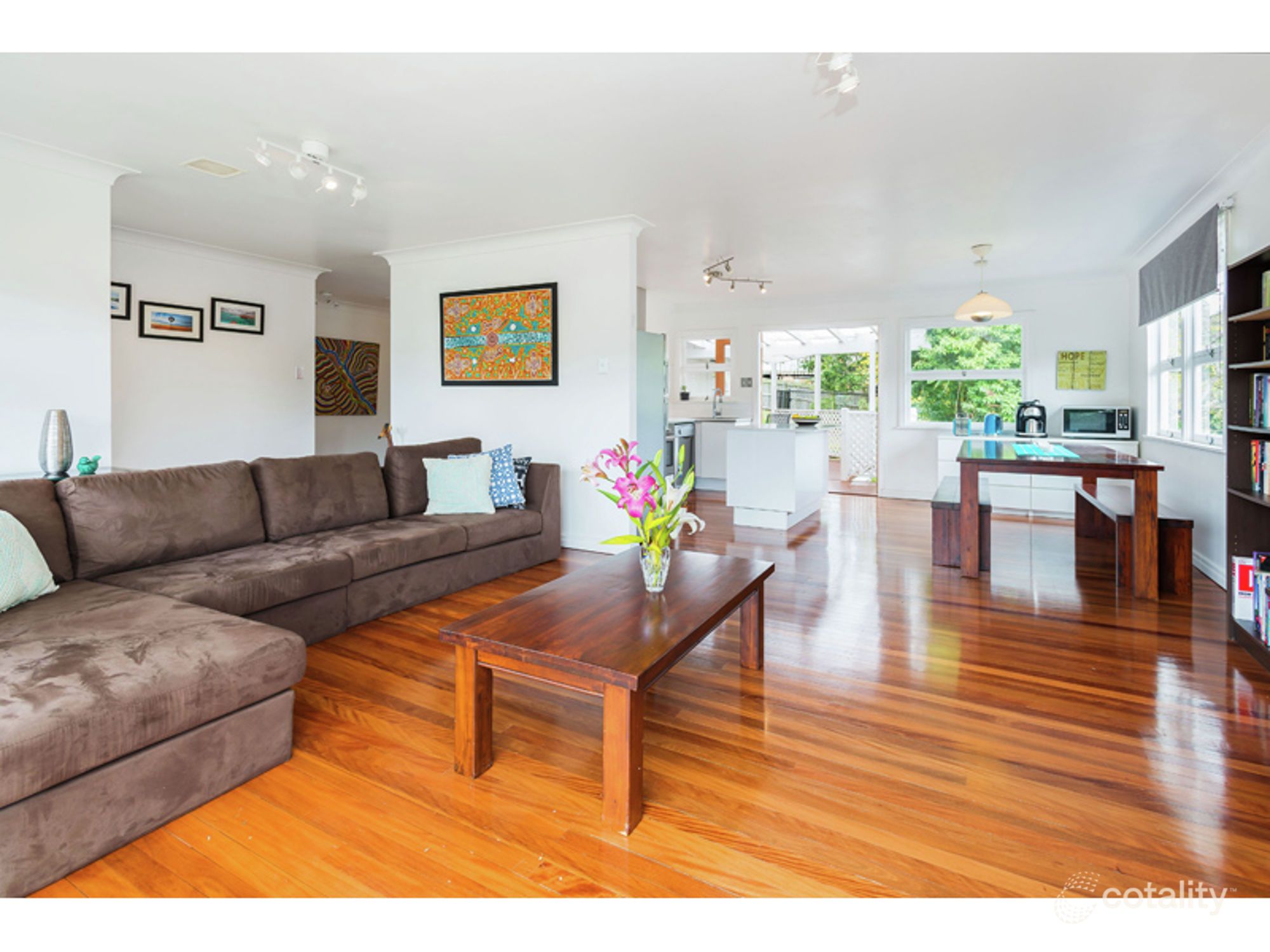 38 Oatland Cres, Holland Park West, QLD 4121