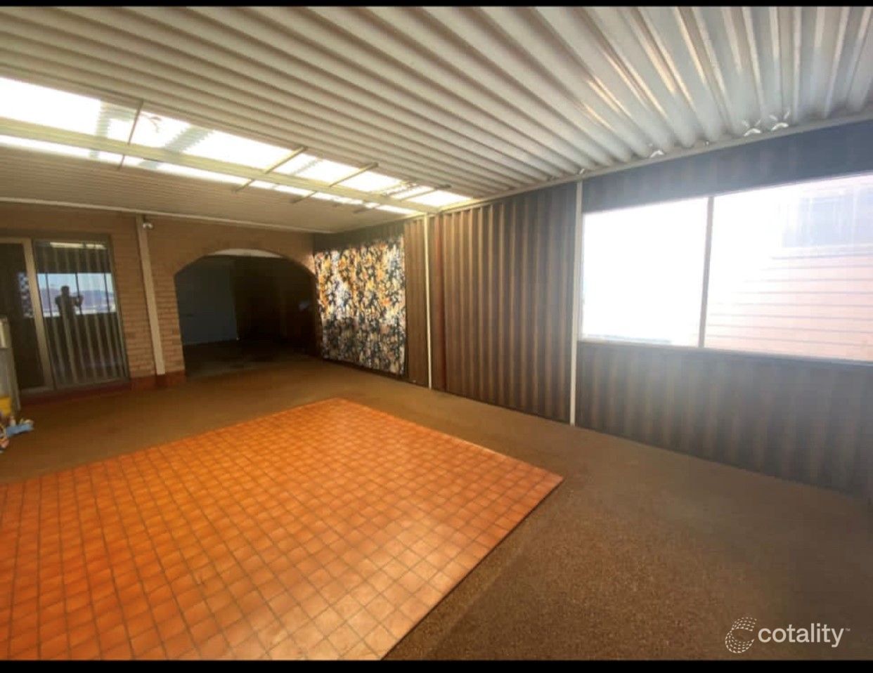 209 Clontarf Rd, Hamilton Hill, WA 6163