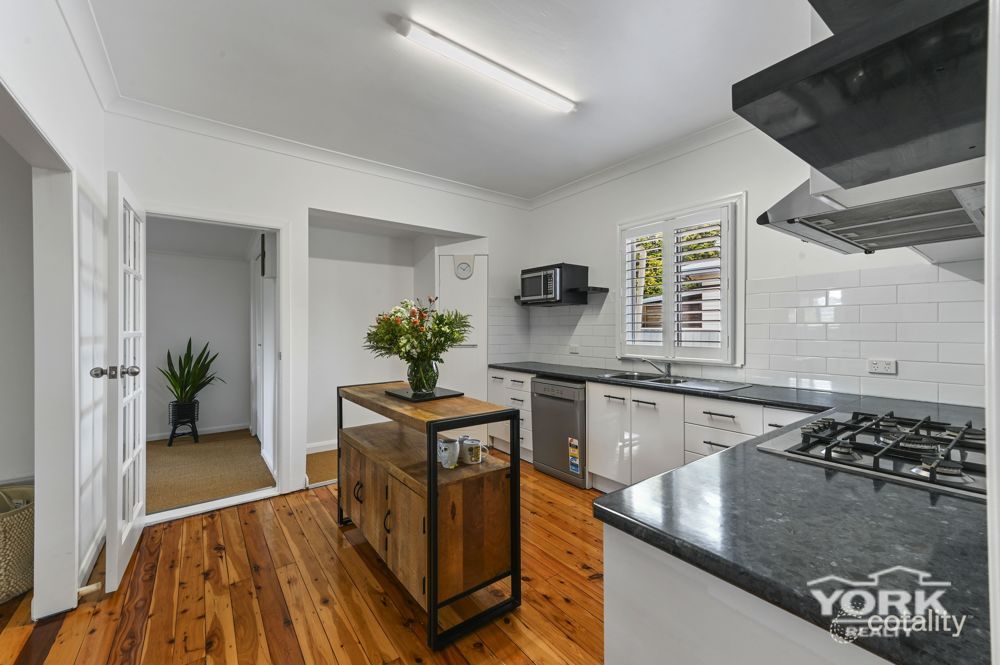 44 Haig St, South Toowoomba, QLD 4350