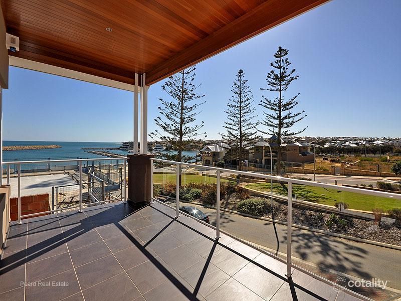 17 Salford Prom, Mindarie, WA 6030