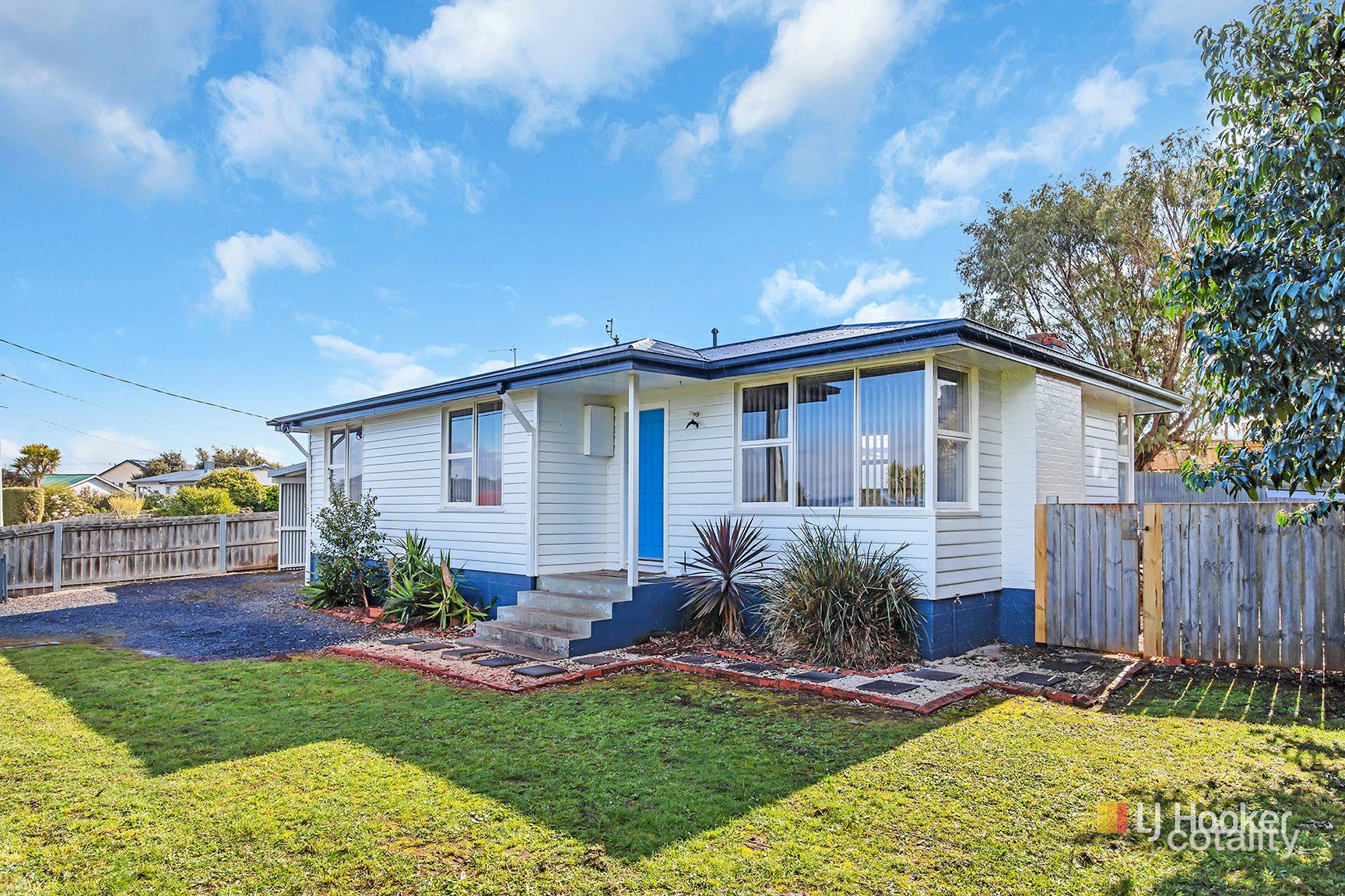 27 Raymond Ave, Devonport, TAS 7310