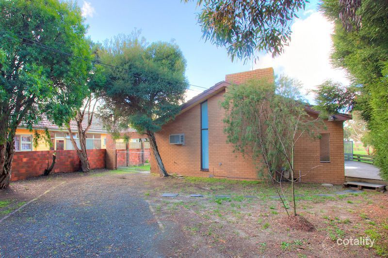 813 Geelong Rd, Canadian, VIC 3350