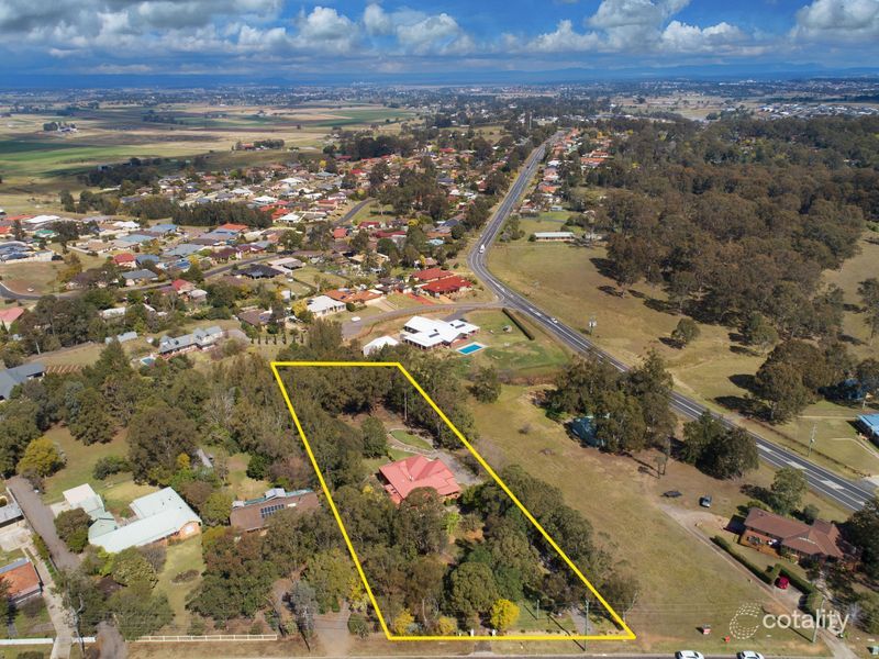 9 Largs Ave, Largs, NSW 2320