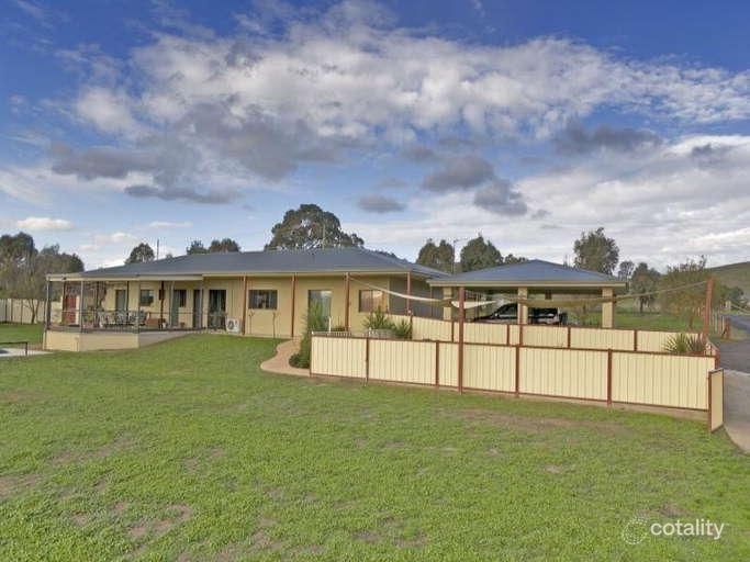 74 Stoneleigh Rd, Mansfield, VIC 3722