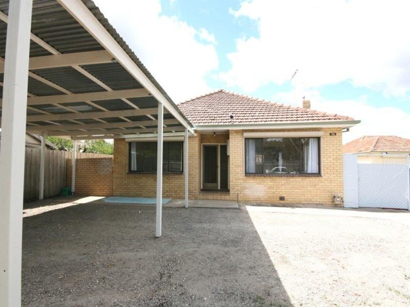 1/54 East Esplanade, St Albans, VIC 3021