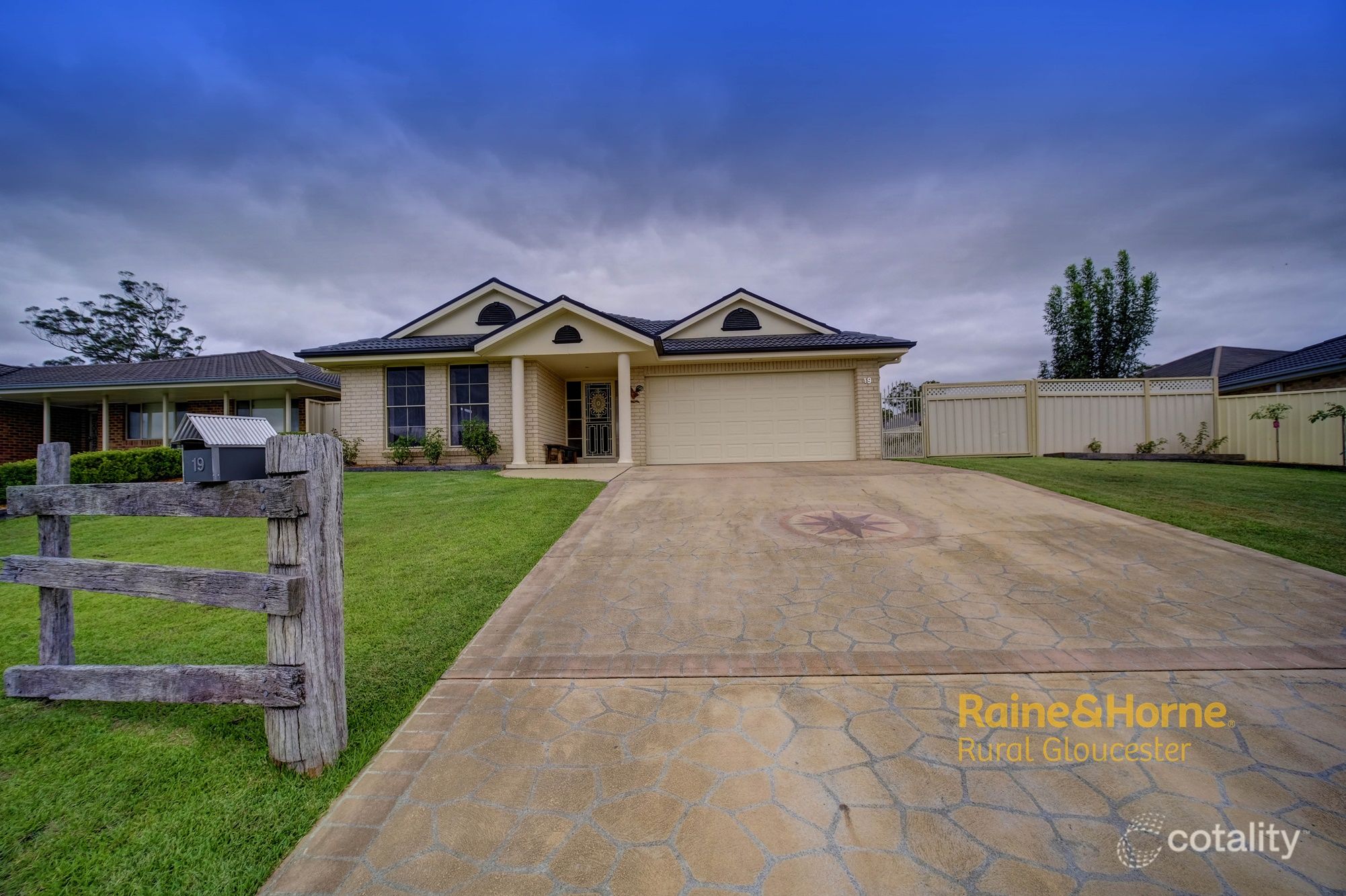 19 Woodward St, Gloucester, NSW 2422