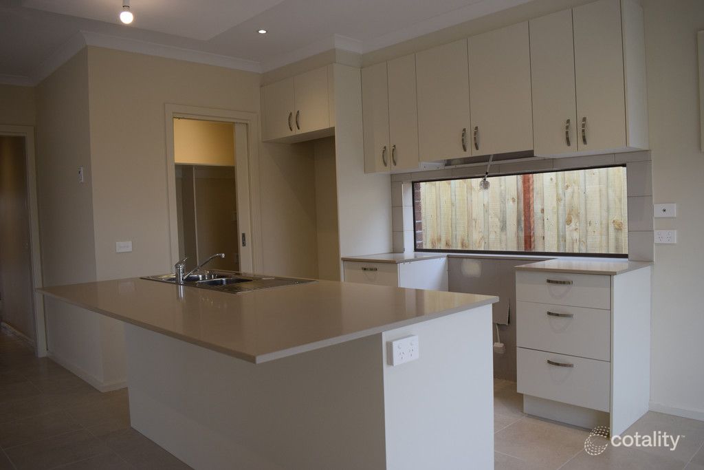 11 Explorer Cres, Diggers Rest, VIC 3427