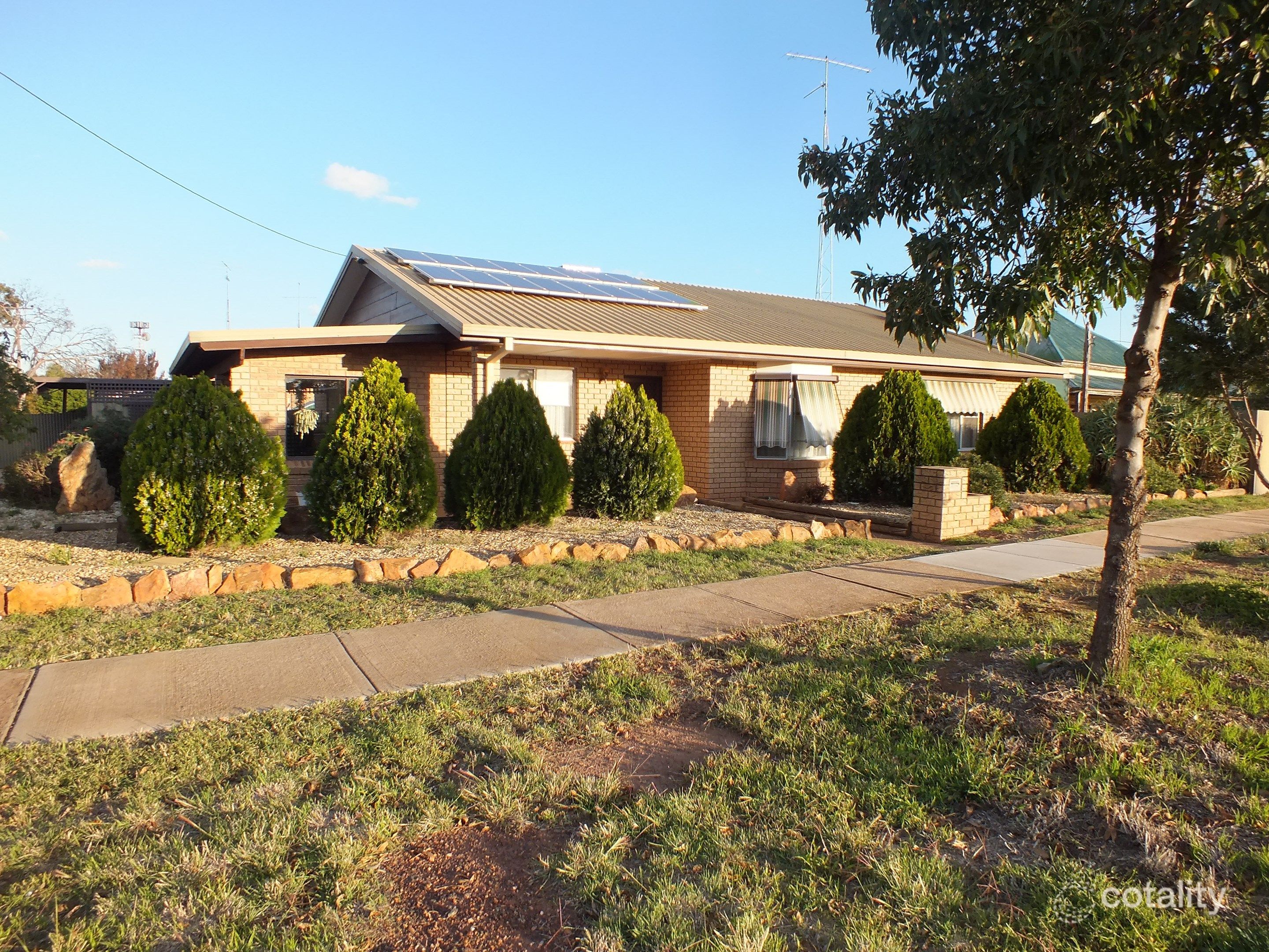 68 Park St, West Wyalong, NSW 2671