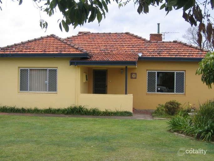 54 Downey Dr, Manning, WA 6152