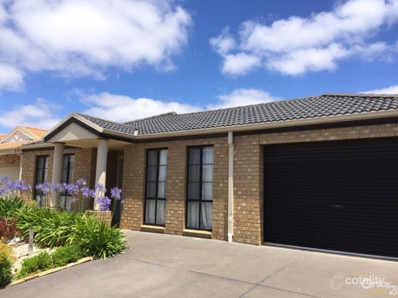 4 Saddle Wynd, Truganina, VIC 3029