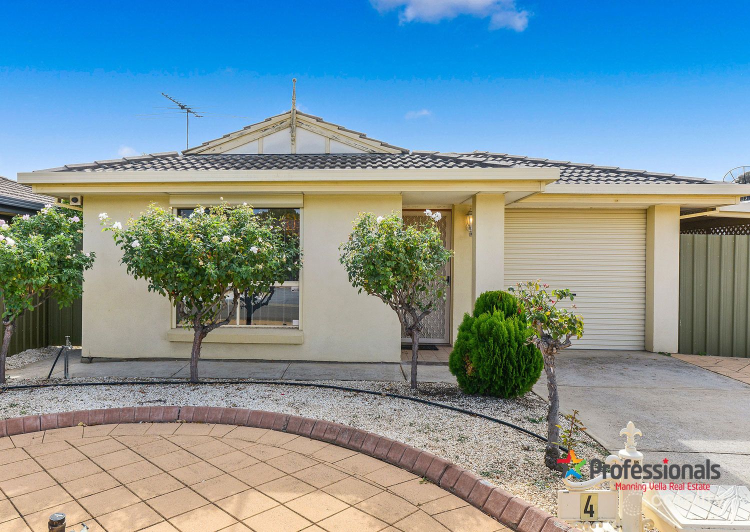 4 Deacon Ct, Paralowie, SA 5108