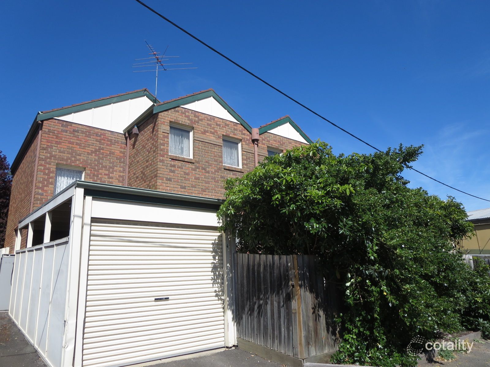 4/2 Upper Skene St, Newtown, VIC 3220