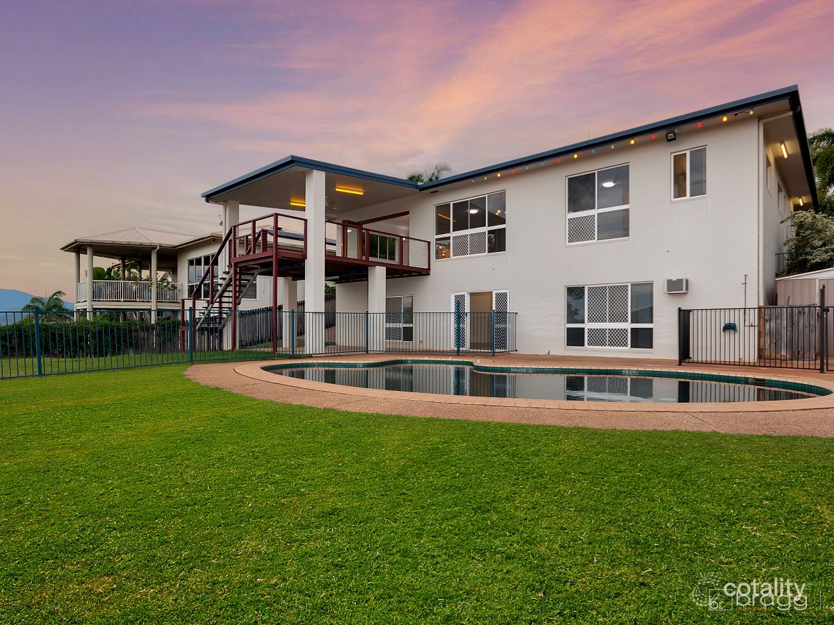10 Jumna Cl, Bentley Park, QLD 4869