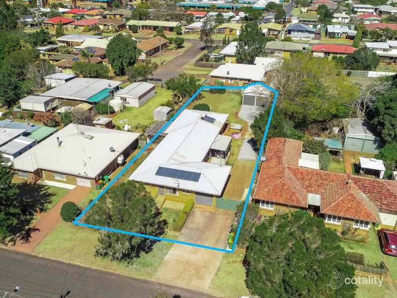 28 Cathro St, Rockville, QLD 4350
