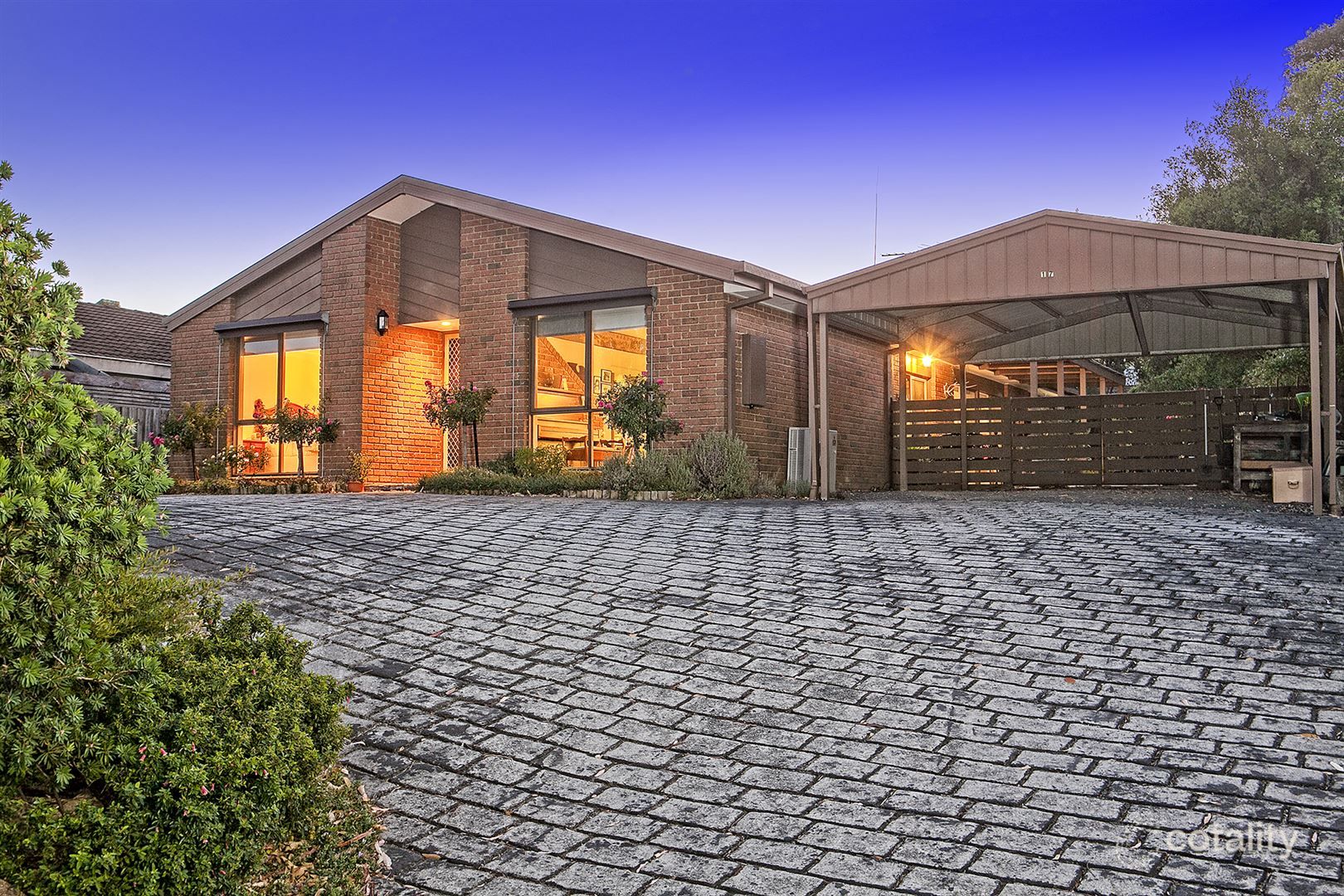 17 Australis Cl, Langwarrin, VIC 3910