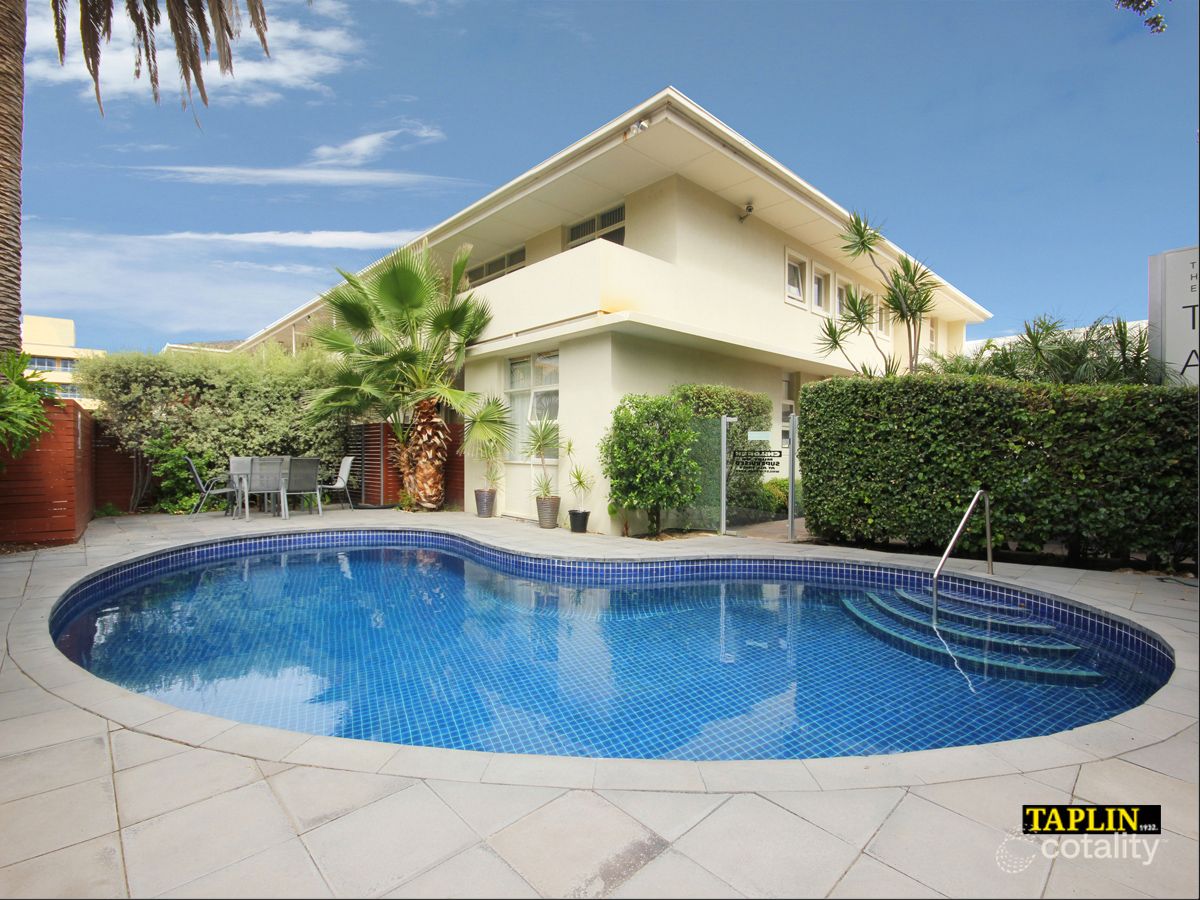 4/18 Raymond Gr, Glenelg, SA 5045