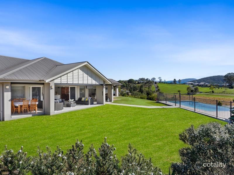 2 Vaucluse Ct, Samford Valley, QLD 4520