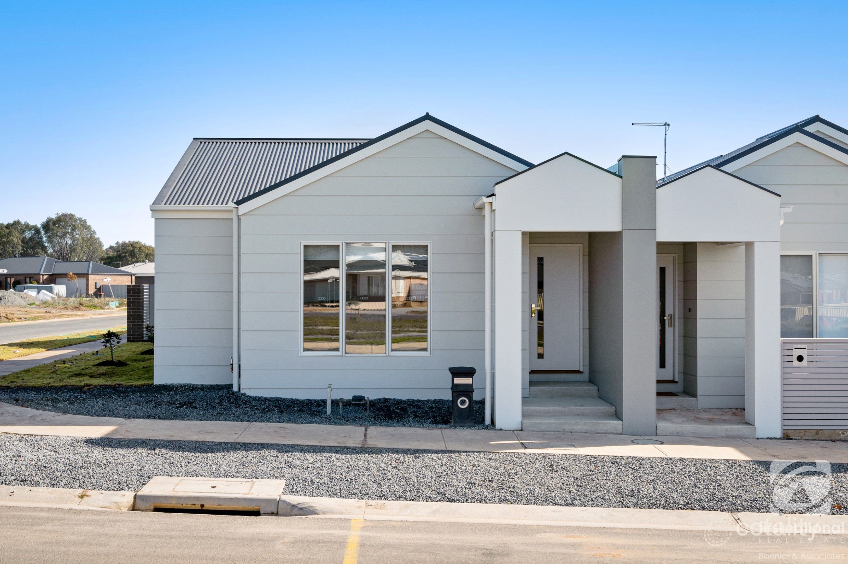 18 Glenwood Bvd, Baranduda, VIC 3691