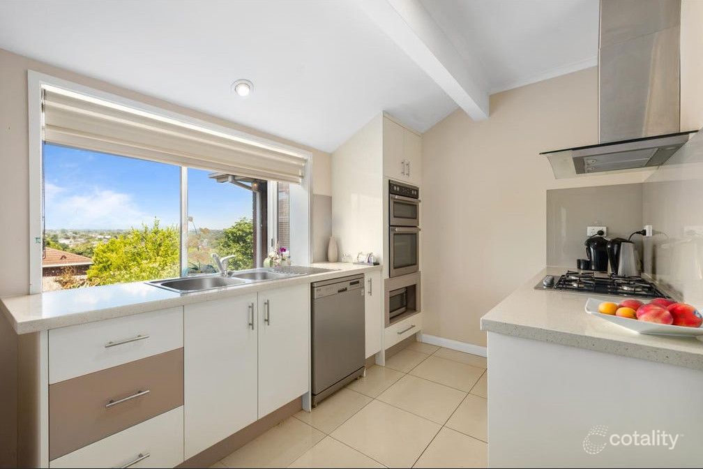 76 Whittens Lane, Doncaster, VIC 3108
