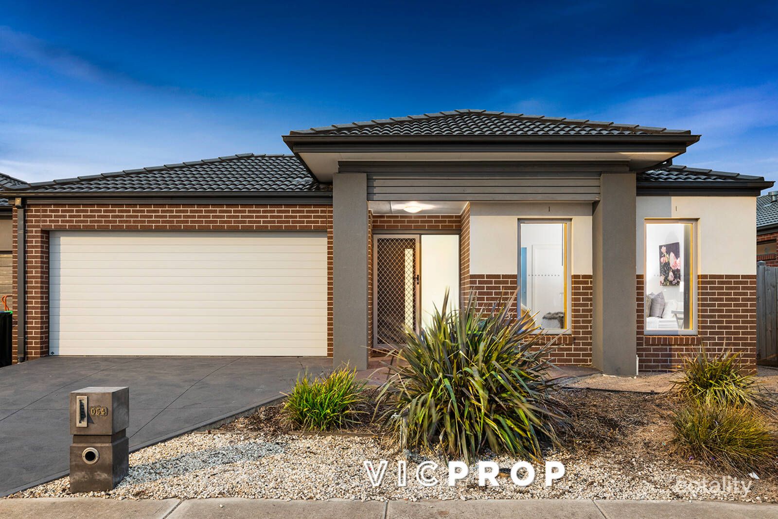 54 Carrick St, Point Cook, VIC 3030