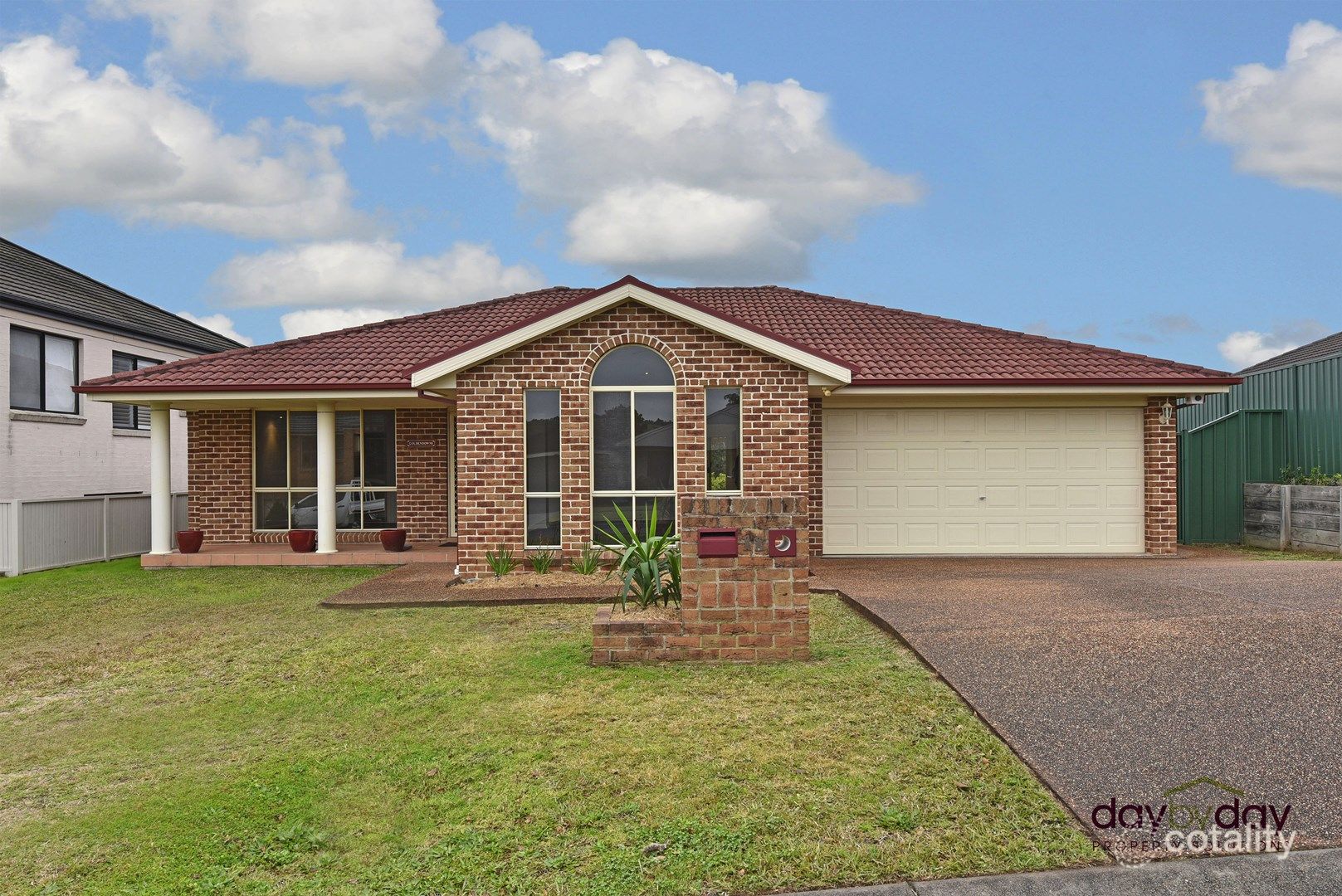 11 Magnolia Cl, Fletcher, NSW 2287