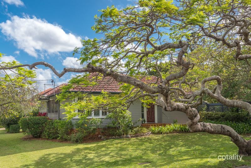 10 Consort St, Corinda, QLD 4075