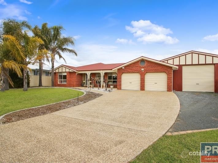 11 Donnolley Ct, Lavington, NSW 2641