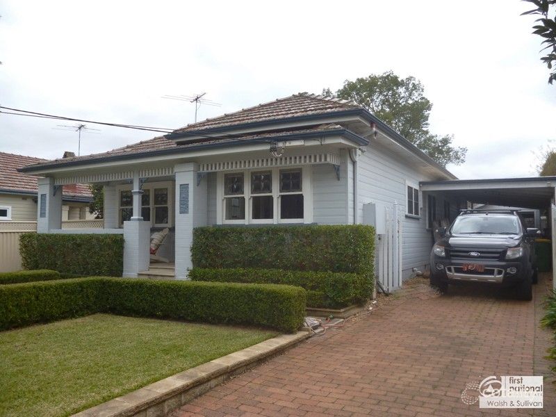 9 Raymond Ave, Northmead, NSW 2152