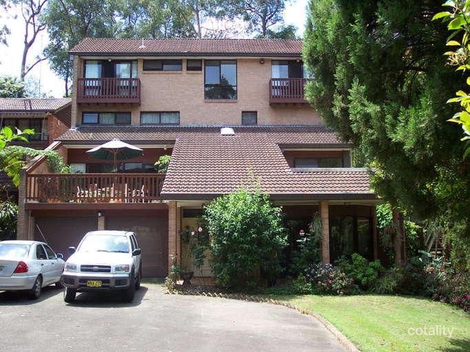 4 Azalea Gr, Pennant Hills, NSW 2120