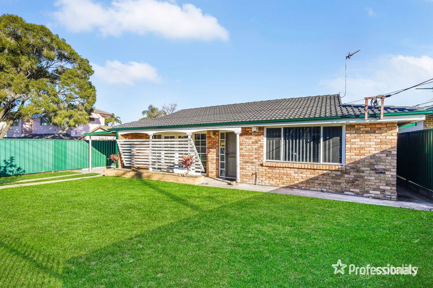 20 Desborough Rd, Colyton, NSW 2760
