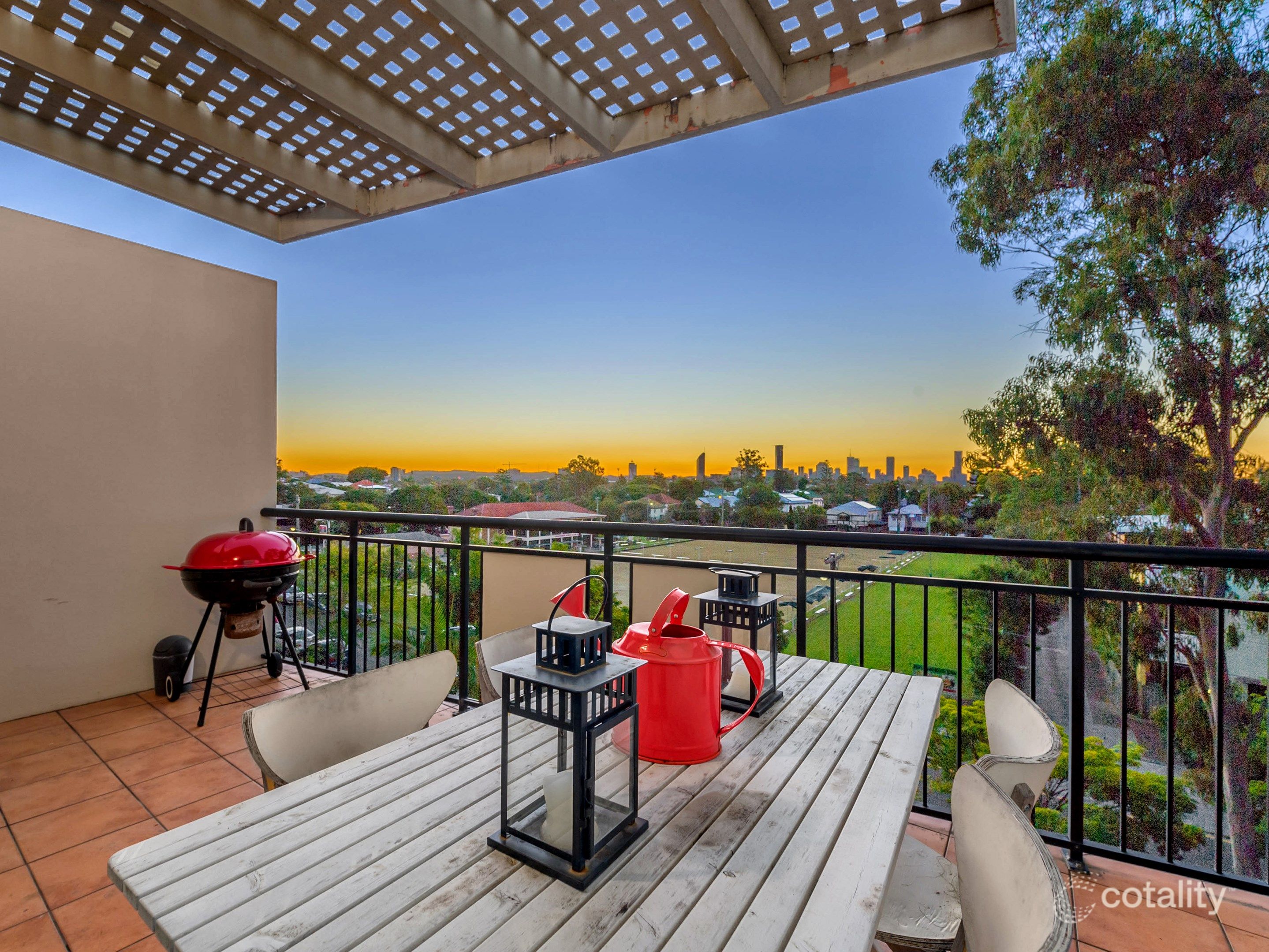 82/55 Harries Rd, Coorparoo, QLD 4151