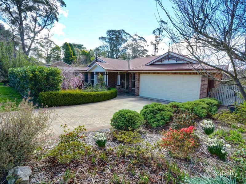 74 Evans Lookout Rd, Blackheath, NSW 2785