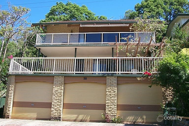 38 Hill Ave, Burleigh Heads, QLD 4220