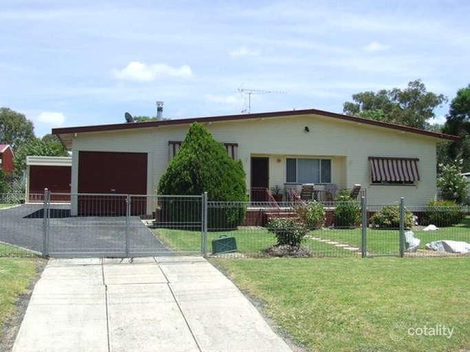 57 Inverell St, Ashford, NSW 2361