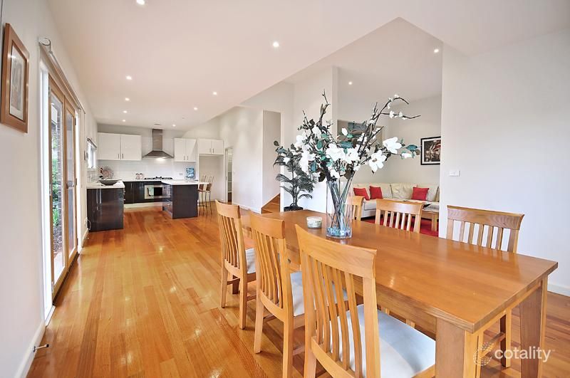 1/8 Avon Ct, Glen Waverley, VIC 3150