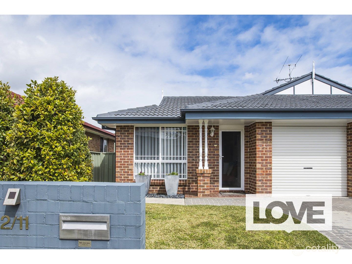 2/11 Minnesota Way, Warners Bay, NSW 2282