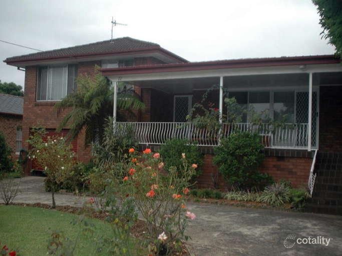11 Meroo St, Bomaderry, NSW 2541