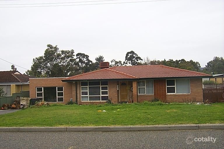 4 Frederic St, Gosnells, WA 6110