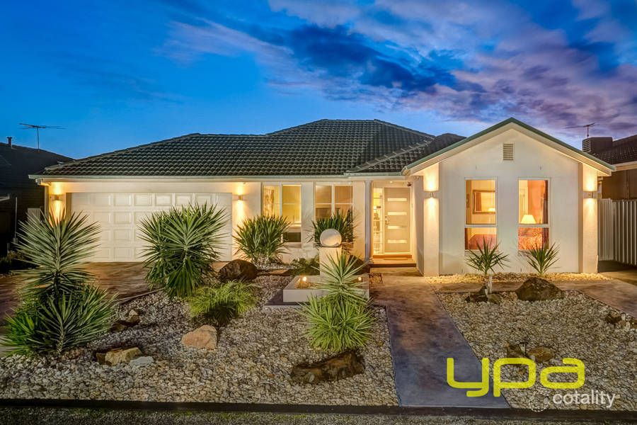 24 Carlyon Cl, Melton West, VIC 3337