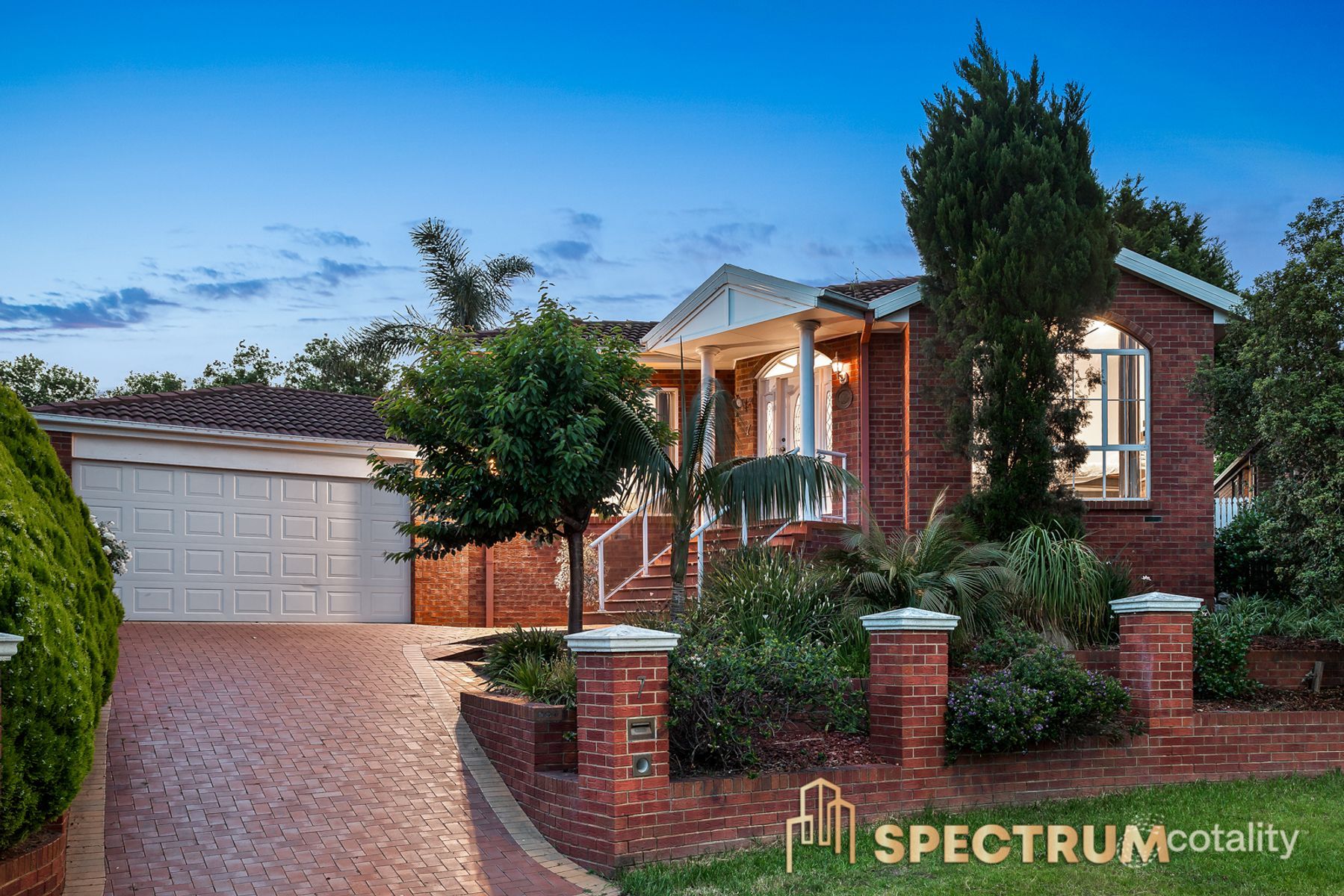 7 Candlebark Cl, Hampton Park, VIC 3976