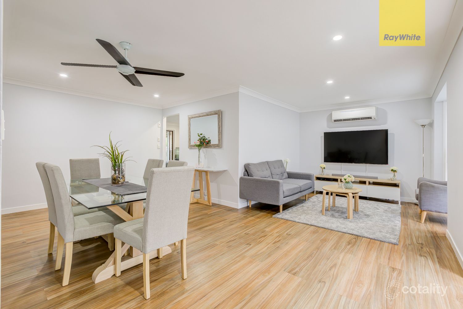 4 Edgeware Dr, Rochedale South, QLD 4123