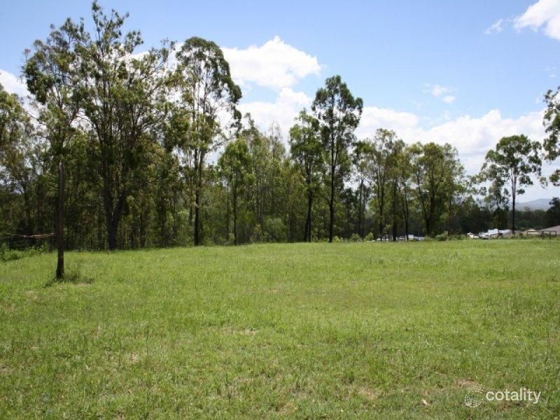 7 Foxtail Ct, Woodhill, QLD 4285