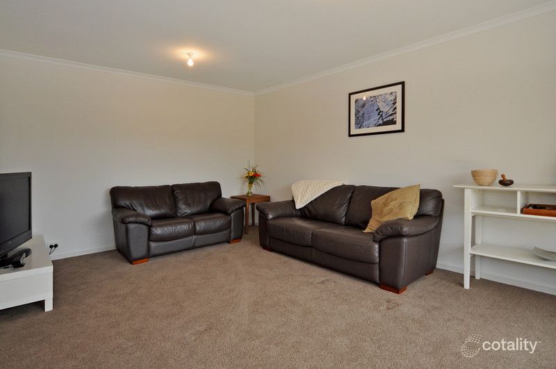 9 Dinan Rd, Mccracken, SA 5211