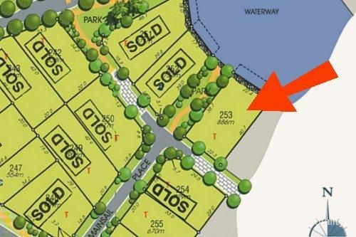 8 Mainsail Pl, Twin Waters, QLD 4564