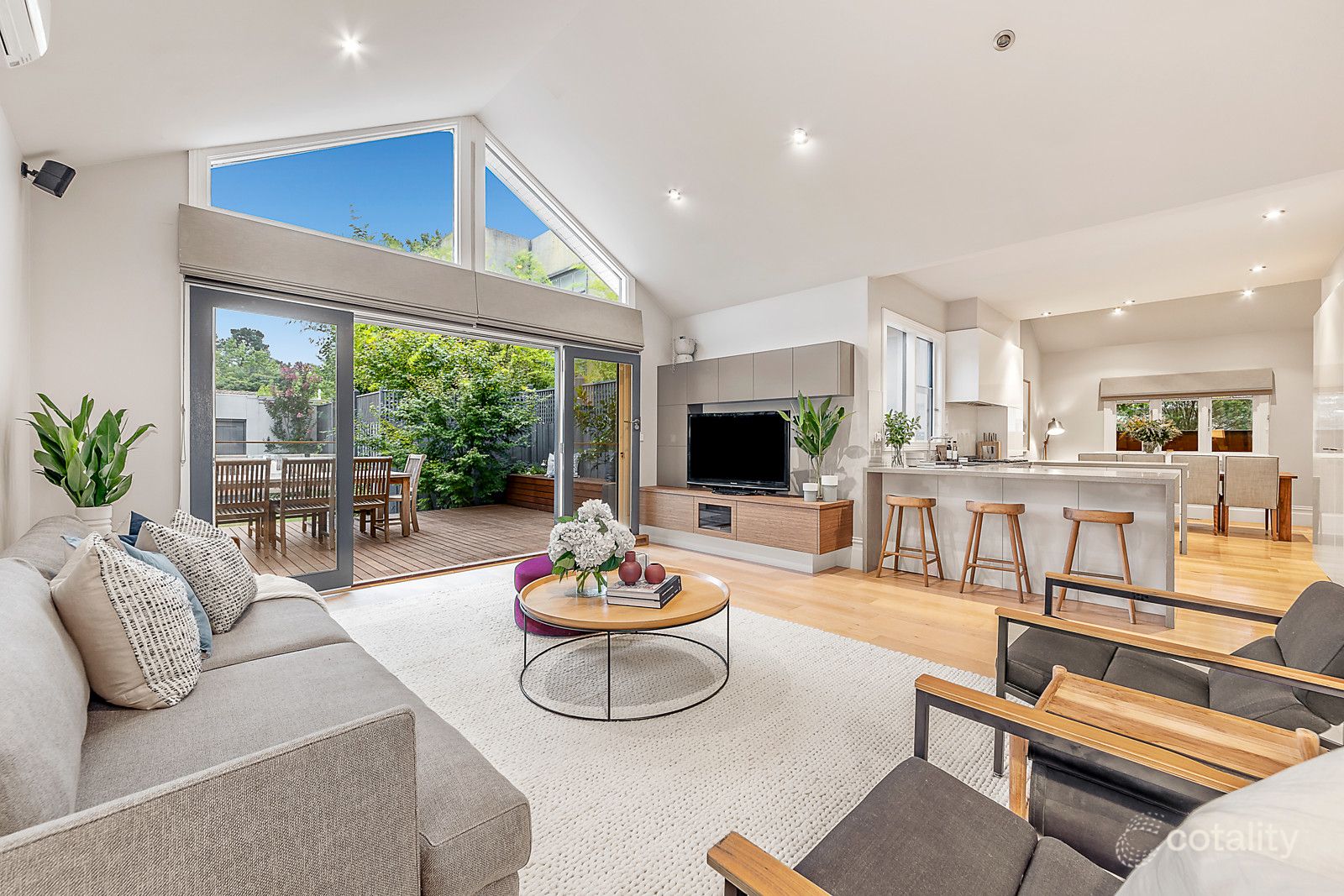 33 Moama Rd, Malvern East, VIC 3145