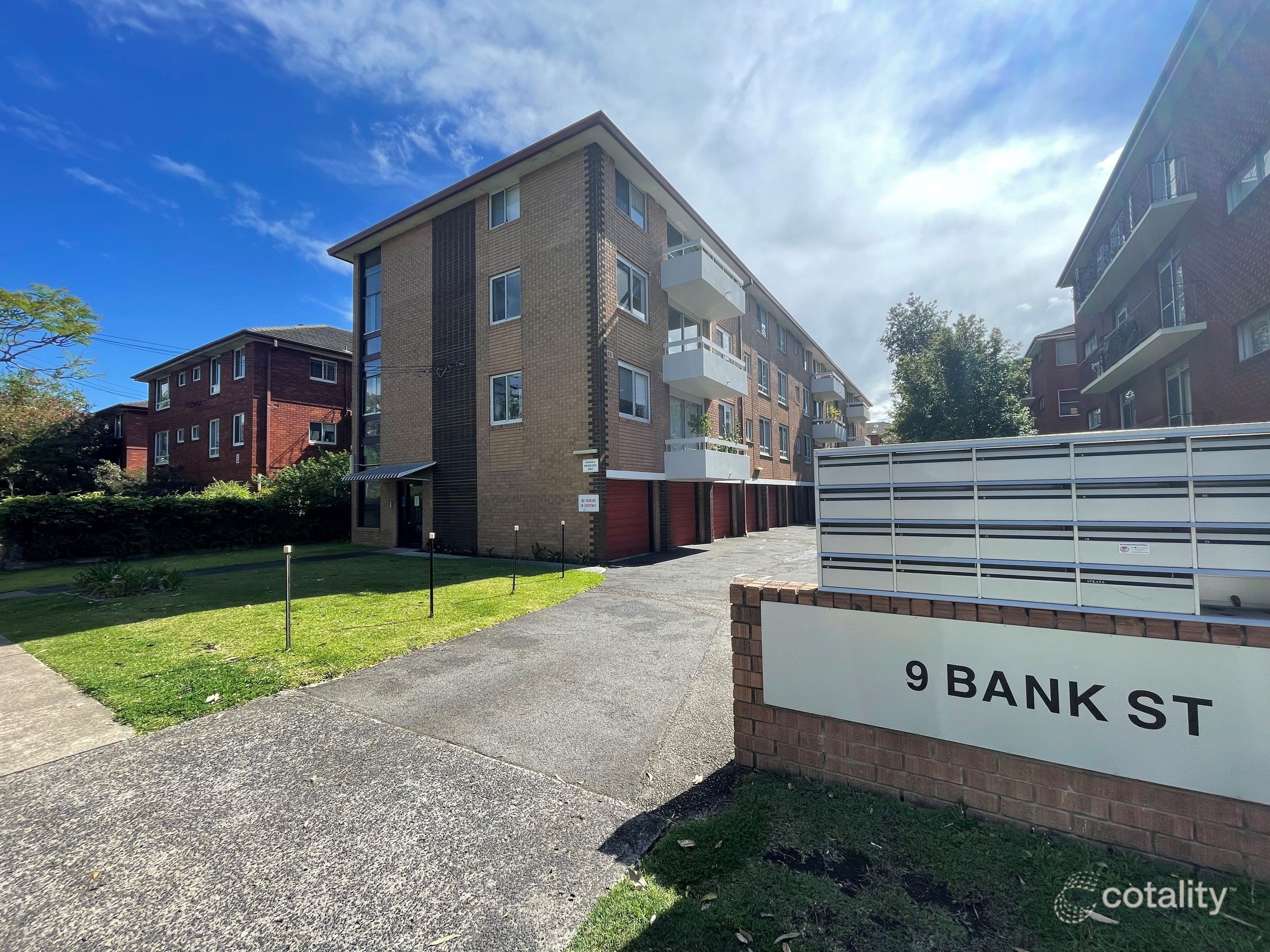7/9 Bank St, Meadowbank, NSW 2114