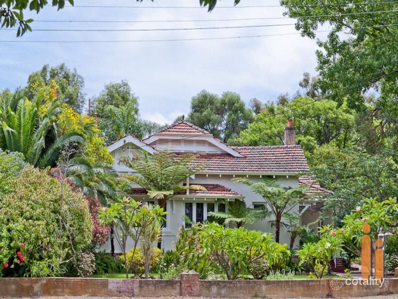 7 Graham Rd, Menora, WA 6050