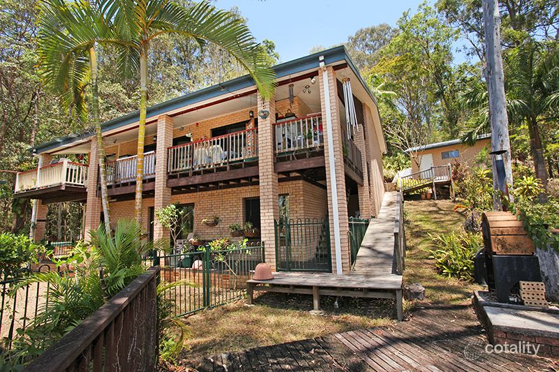 11 Panorama Dr, Nambour, QLD 4560