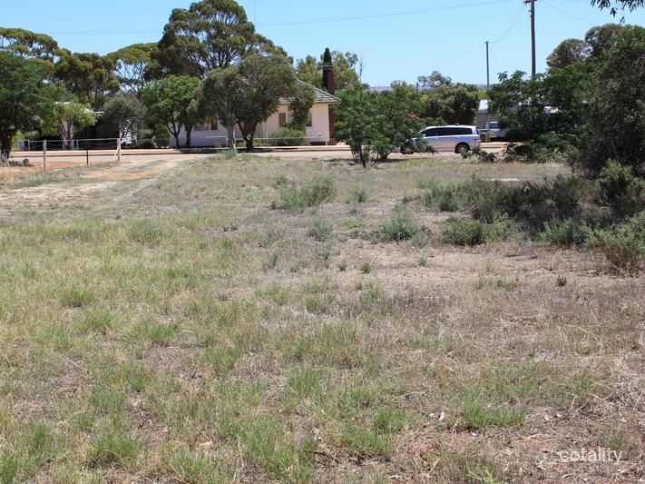 28 Mitchell St, Cunderdin, WA 6407